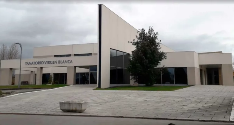 Floristería para Tanatorio Virgen Blanca